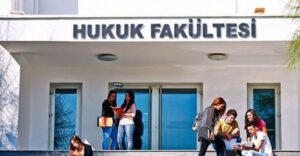 Hukuk Fakültesi 2022 Taban Puanları ve Başarı Sıralamaları